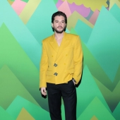 The star of "Game of Thrones" Kit Harington proves that a jacket on a naked body is a win-win option for a man's look. Well, trendy