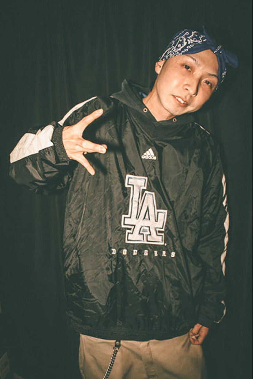 The strange trend of Japanese youth: trying to look like African Americans The strange trend of Japanese youth: trying to look like African Americans