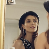 The stylist called 5 fashion habits that age 40-year-olds