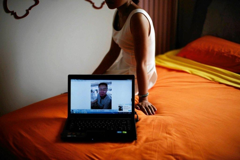 The tragedy of the relatives of the missing passengers of the Malaysian Boeing