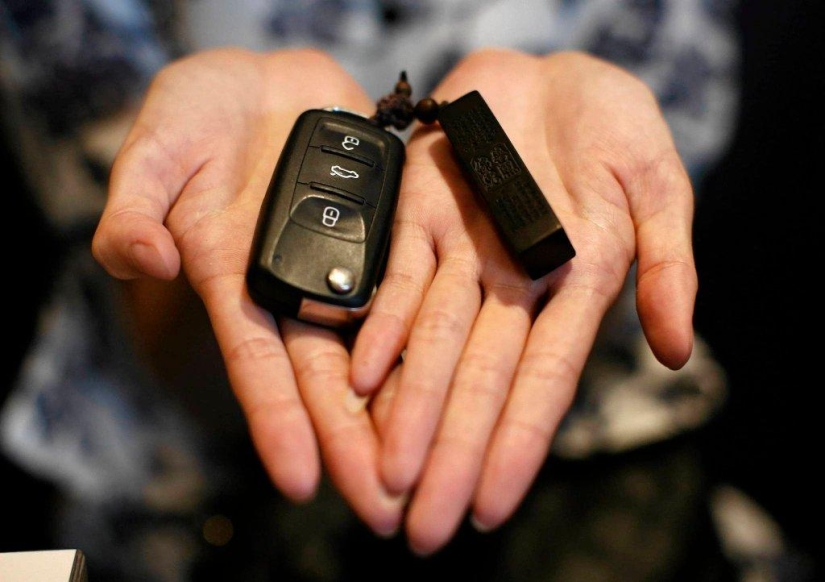 The tragedy of the relatives of the missing passengers of the Malaysian Boeing