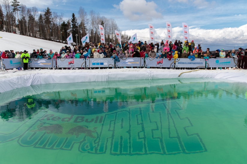 The victory of the "Brutal Boat" at Red Bull Jump & Freeze 2017