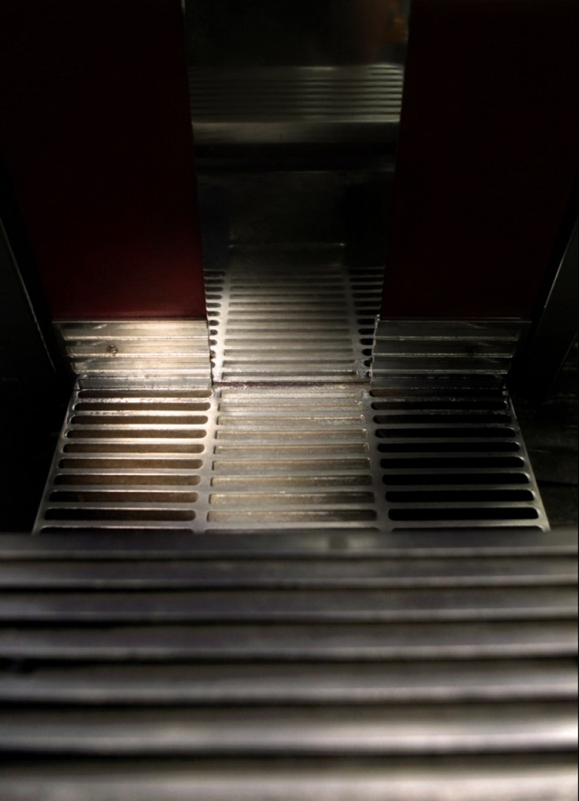 The work of a hairdresser and his working tools The work of a hairdresser and his working tools