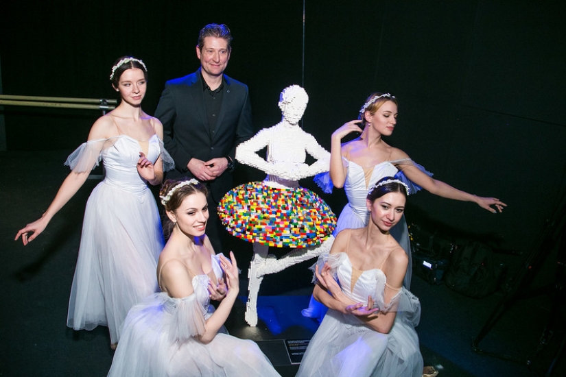 The world-famous exhibition "The Art of LEGO" has opened in Moscow