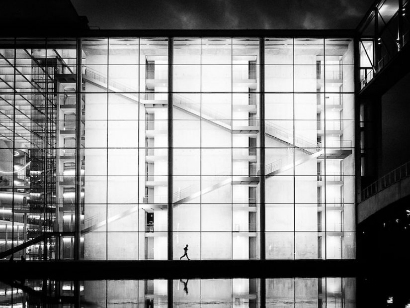 The world in black and white: the best works of the MonoVisions 2017 photo contest The world in black and white: the best works of the MonoVisions 2017 photo contest