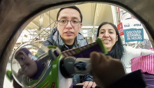 The world through the eyes of a baby in a stroller