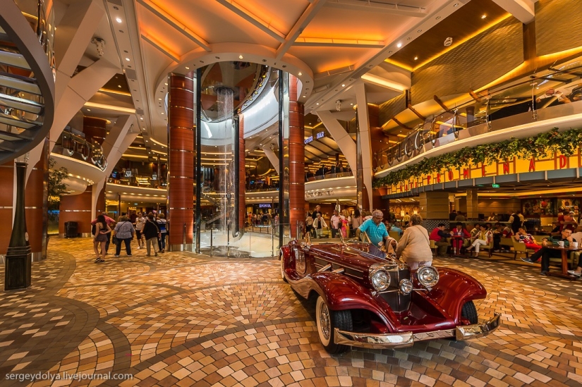 The world's largest cruise ship