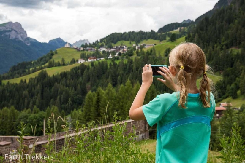 This family sold their house and cars to travel around the world.