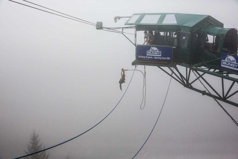 This family sold their house and cars to travel around the world.