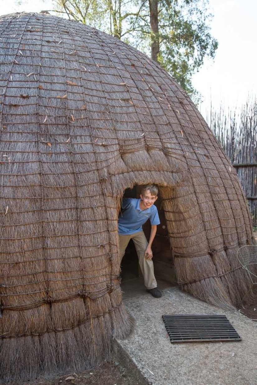 This family sold their house and cars to travel around the world.