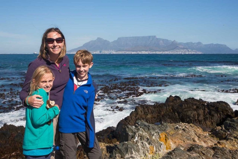 This family sold their house and cars to travel around the world.