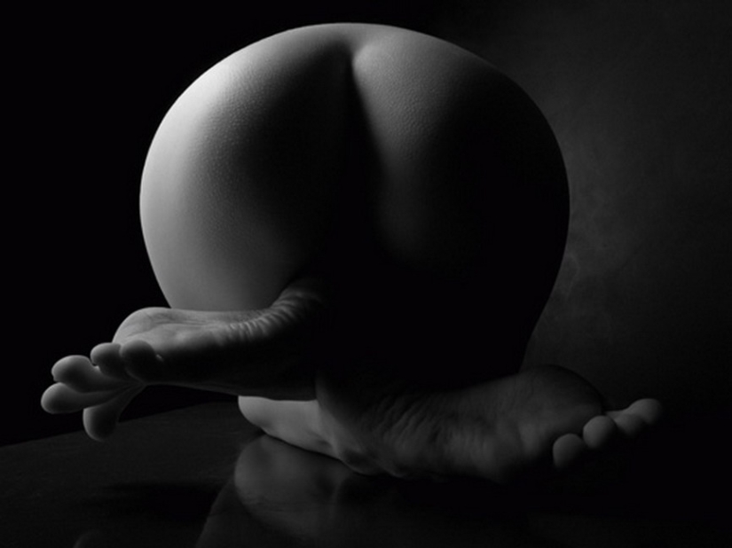 This is a real revolution in erotic photography!