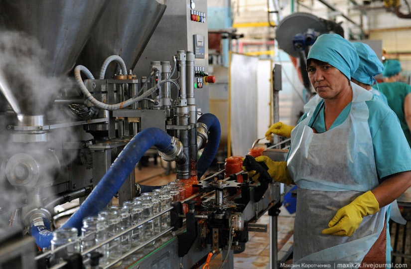 This is how canned goods are made. This is how canned goods are made.