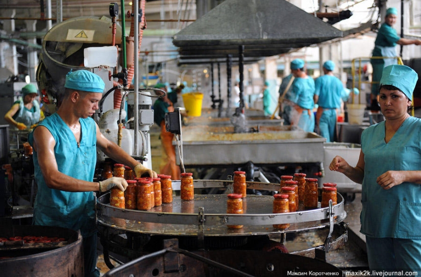 This is how canned goods are made. This is how canned goods are made.