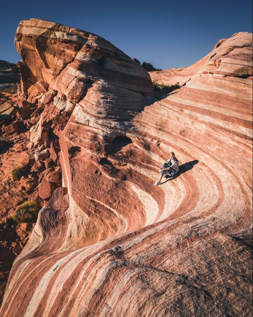 This Photographer Takes Breathtaking Pictures While Exploring The World (Part1)