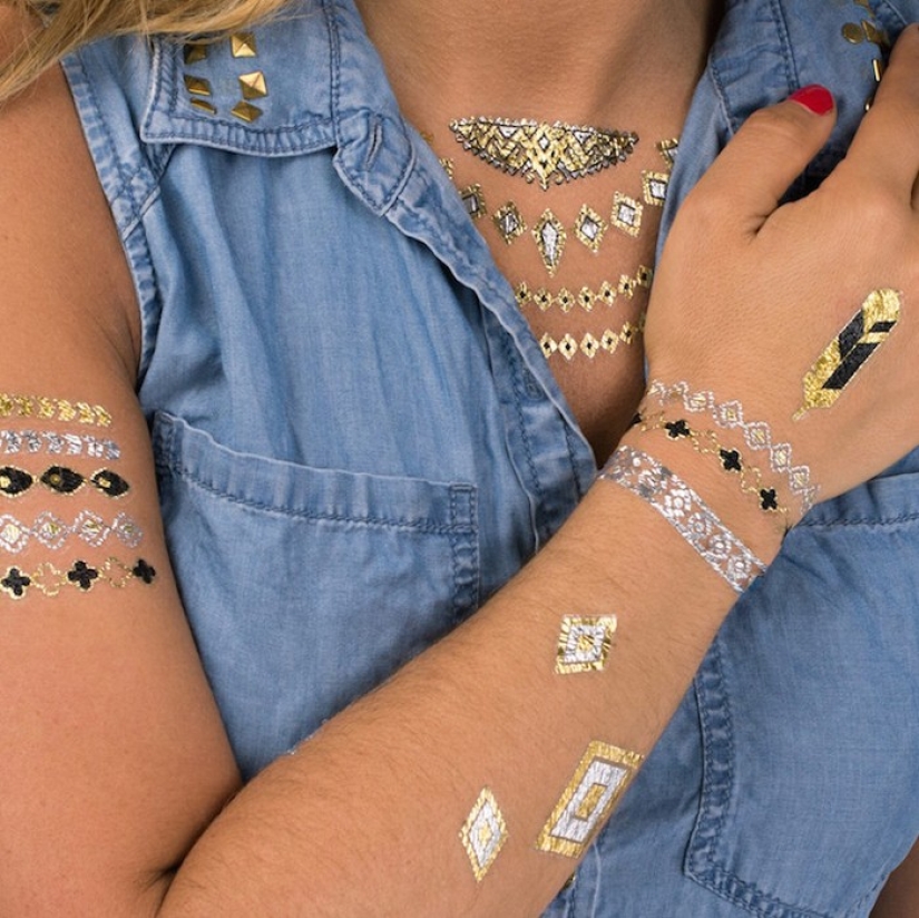 This summer's new trend: metal tattoos instead of jewelry This summer's new trend: metal tattoos instead of jewelry