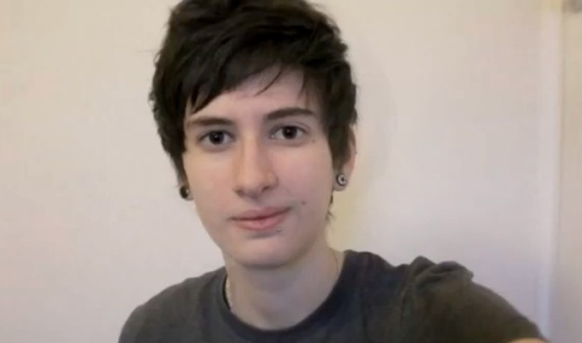 This transgender guy took a selfie every day for three years to show how his face was changing This transgender guy took a selfie every day for three years to show how his face was changing