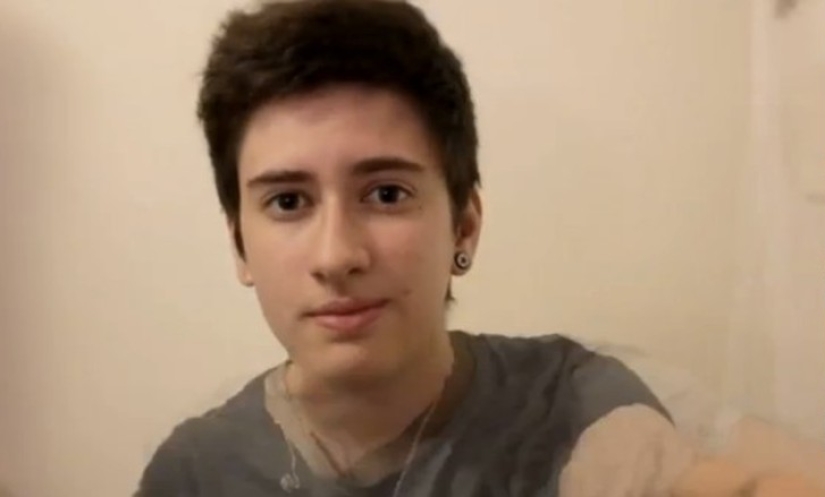 This transgender guy took a selfie every day for three years to show how his face was changing This transgender guy took a selfie every day for three years to show how his face was changing