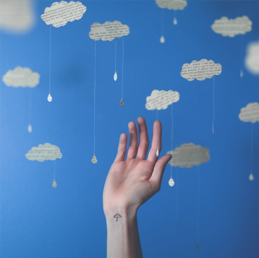 Tiny tattoos paired with a suitable background - this is real fine art!