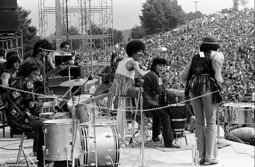 To the 45th anniversary of the legendary festival: still unseen photos of Woodstock