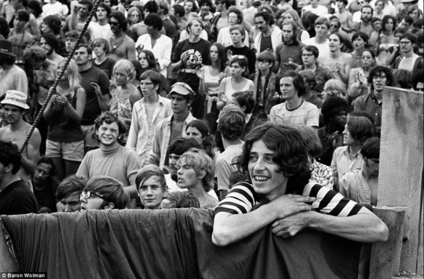 To the 45th anniversary of the legendary festival: still unseen photos of Woodstock