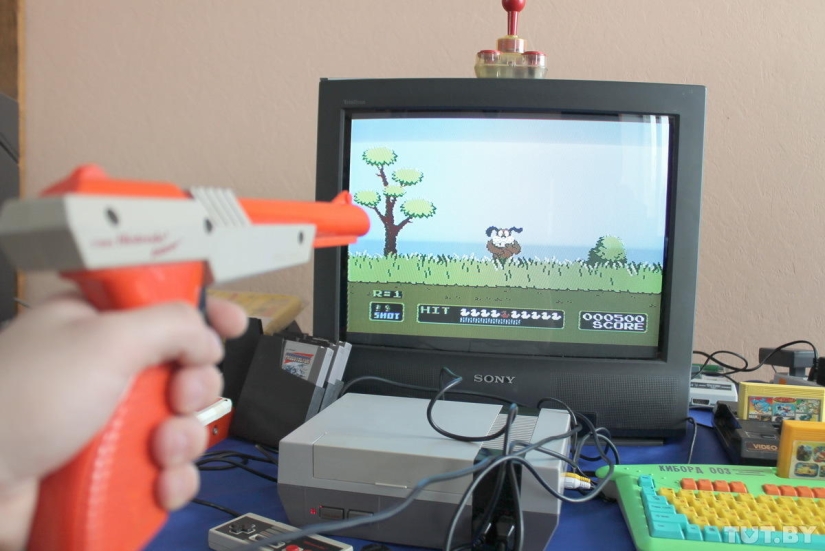 Tocamos y lloramos: una exposición de computadoras viejas