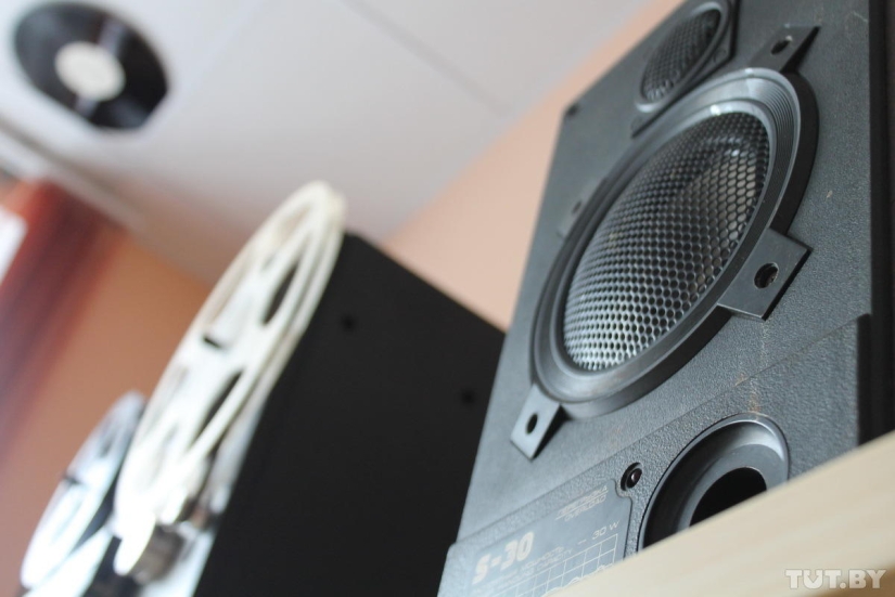 Tocamos y lloramos: una exposición de computadoras viejas