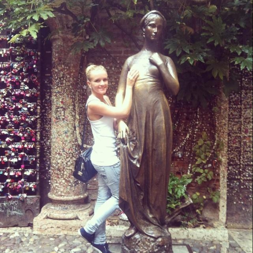 Todos los turistas lo hacen.