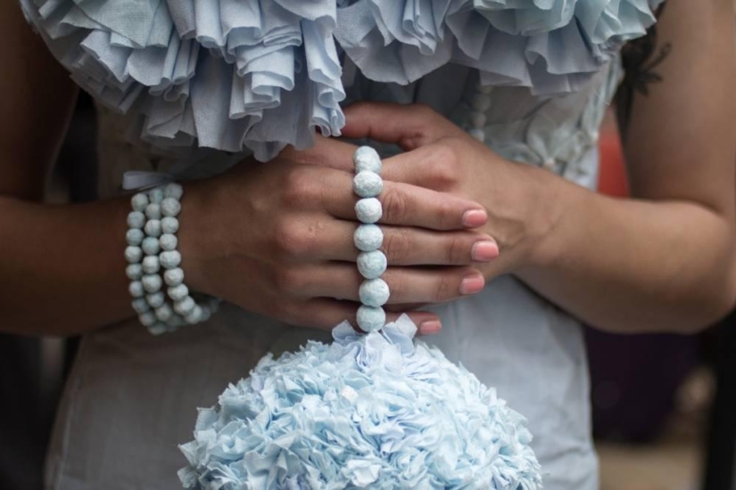 toilet paper wedding fashion