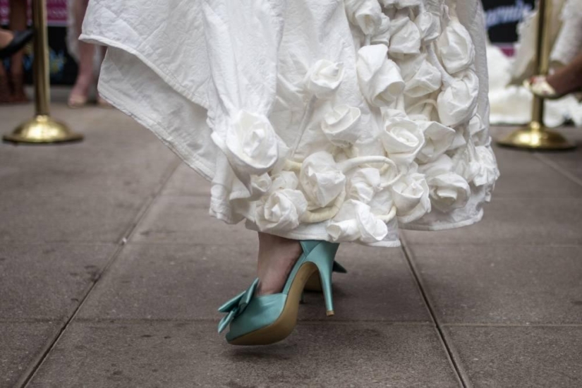 toilet paper wedding fashion