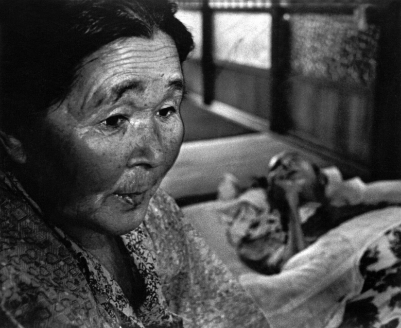 Tomoko Uemura in the bath. Photo that shocked the whole world