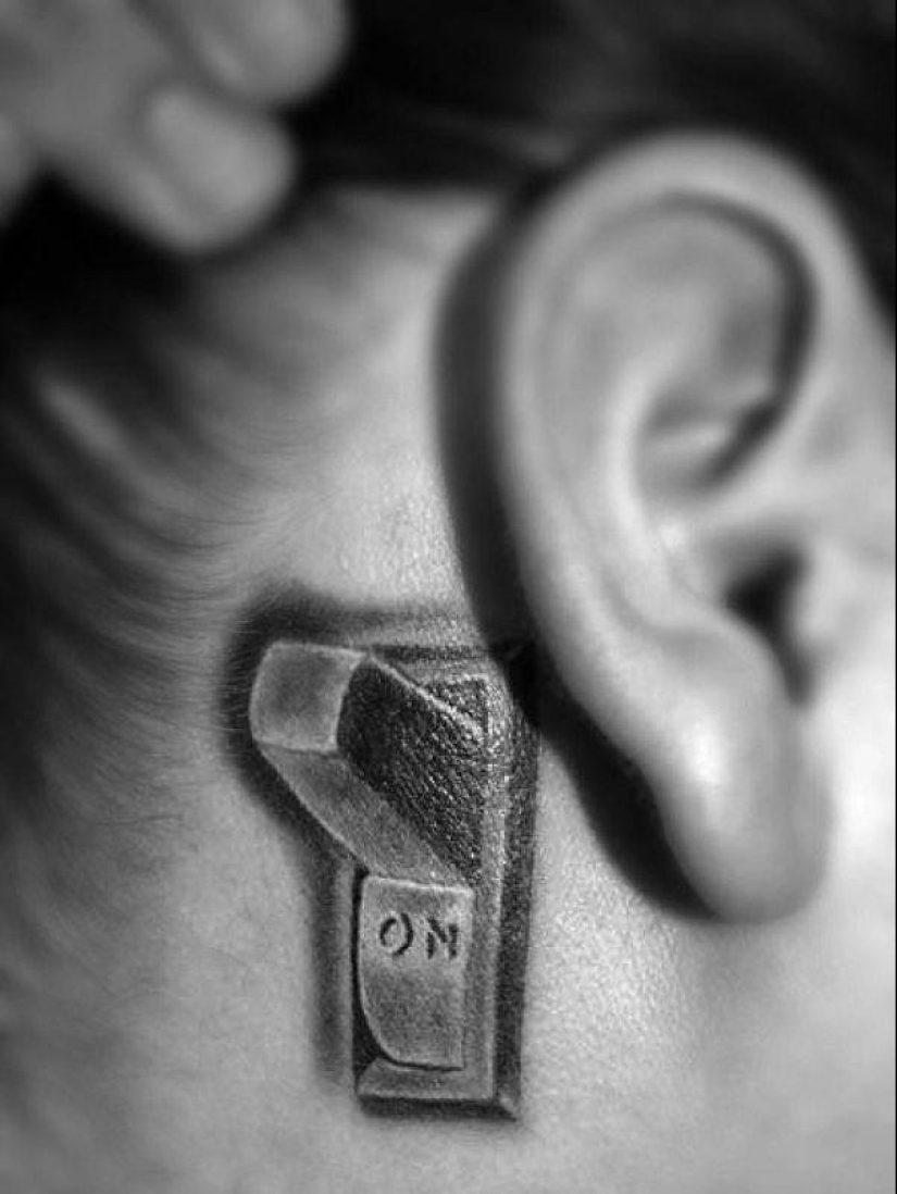 Too realistic drawings on the body Too realistic drawings on the body