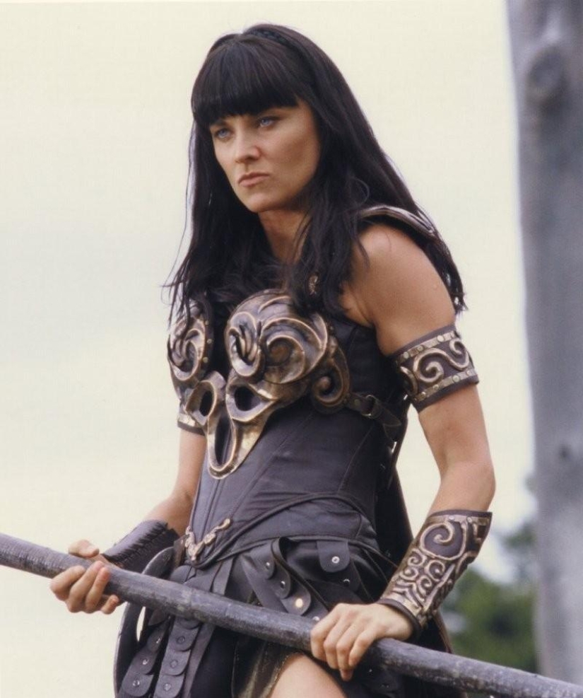 Top 10 alpha heroines of modern cinema