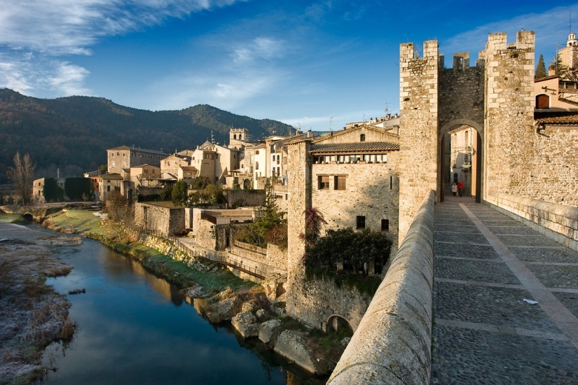 Top 10 castles and palaces in Spain Top 10 castles and palaces in Spain