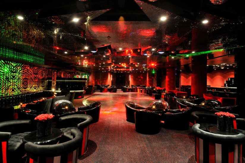 Top 10 most famous discos in the world