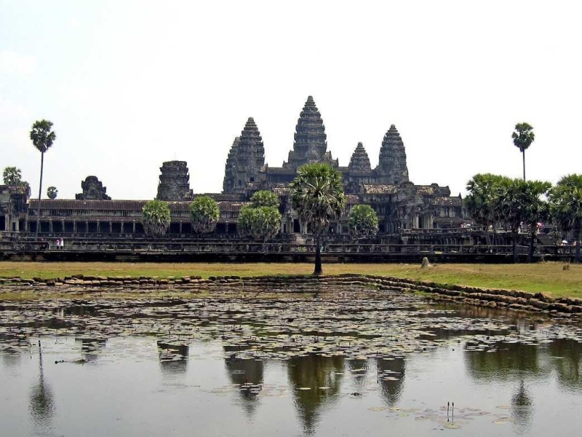 Top 25 popular tourist destinations in 2014