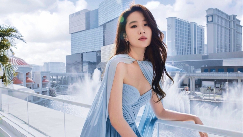 Top 5 "Hottest" Chinese Actresses According to Ranker Users