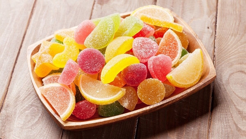 Top 5 unhealthy foods we feed our kids