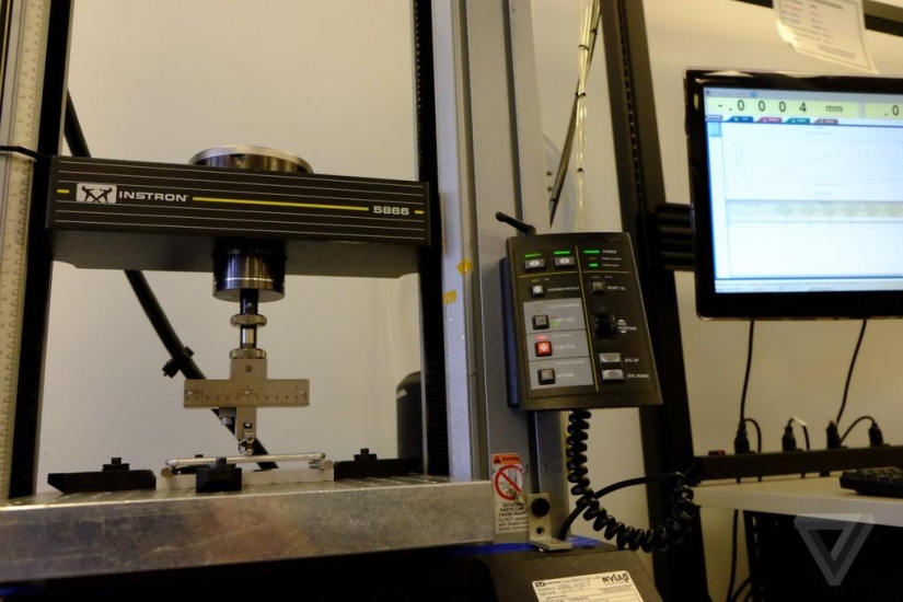 Torture chamber for iPhone 6 Torture chamber for iPhone 6