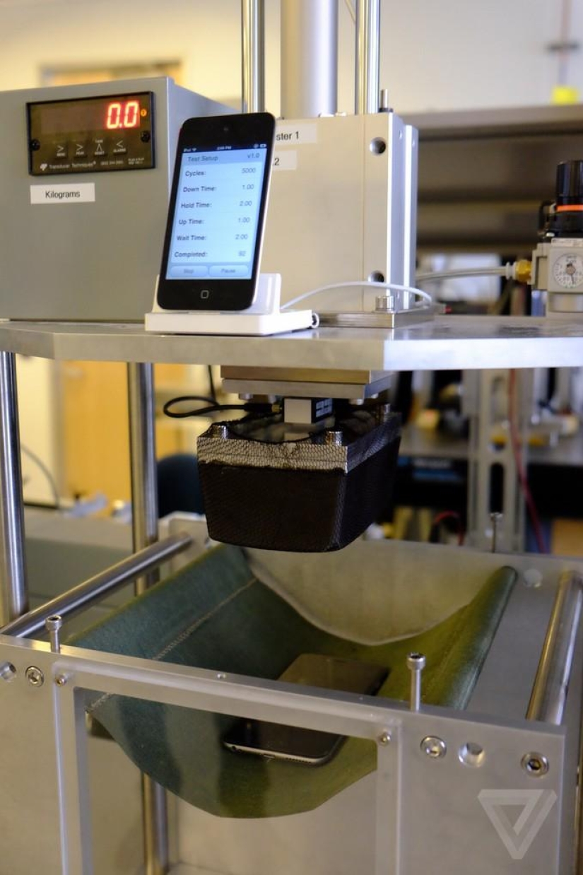 Torture chamber for iPhone 6 Torture chamber for iPhone 6