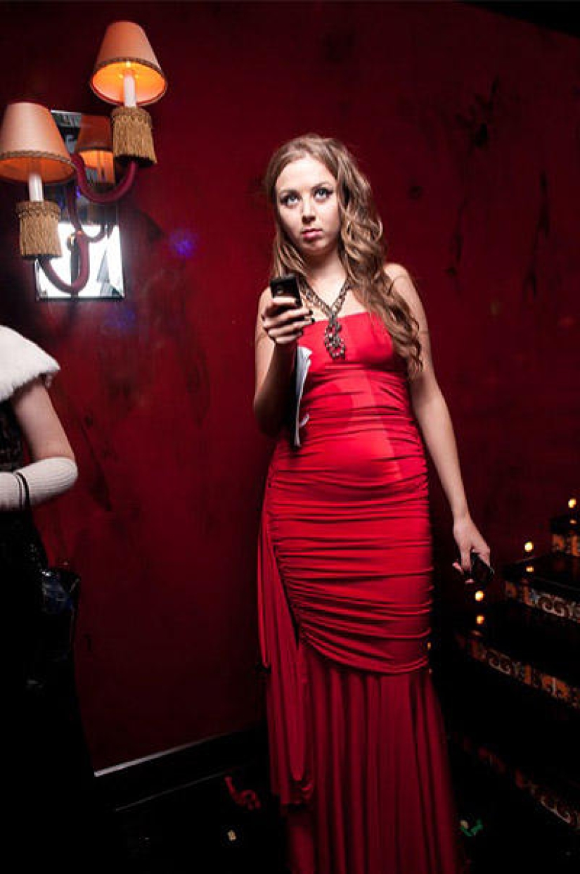 Tough Ukrainian glamour, or "I want to unsee it!" Tough Ukrainian glamour, or "I want to unsee it!"