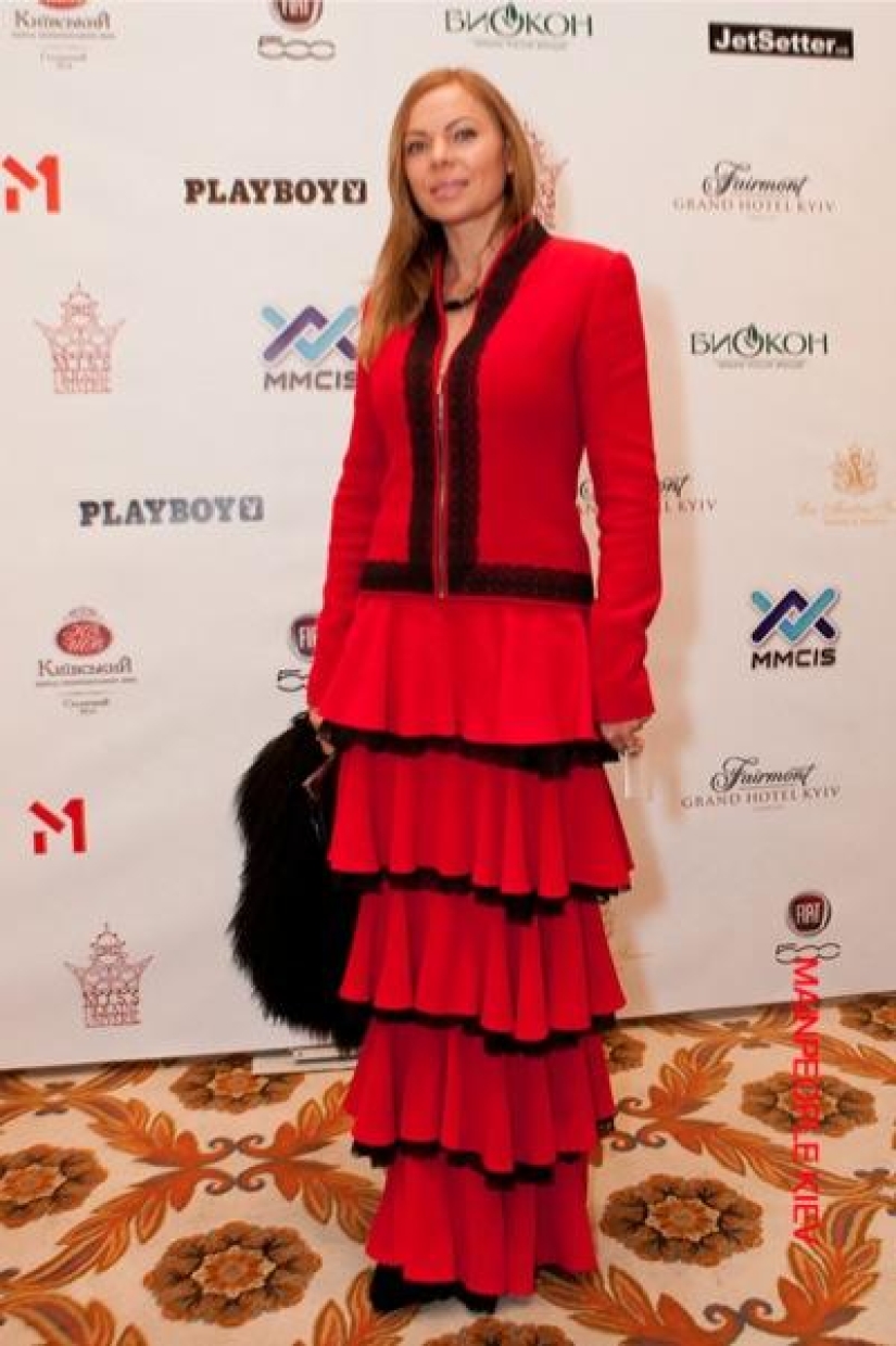 Tough Ukrainian glamour, or "I want to unsee it!" Tough Ukrainian glamour, or "I want to unsee it!"