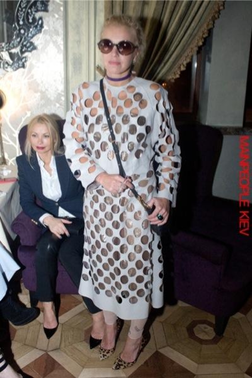 Tough Ukrainian glamour, or "I want to unsee it!" Tough Ukrainian glamour, or "I want to unsee it!"