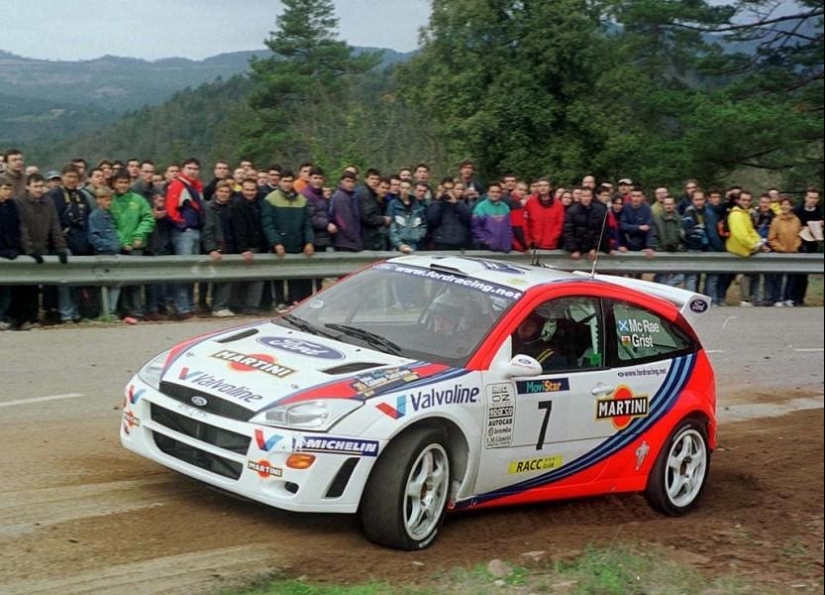 Típicos coches de masas en… ¡rally! Típicos coches de masas en… ¡rally!