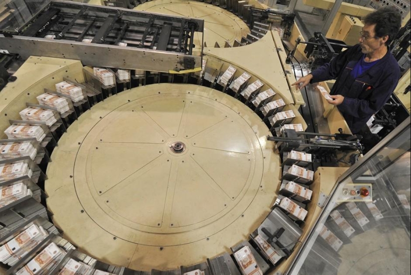 Transportador de dinero: cómo se organiza la producción en Goznak Transportador de dinero: cómo se organiza la producción en Goznak