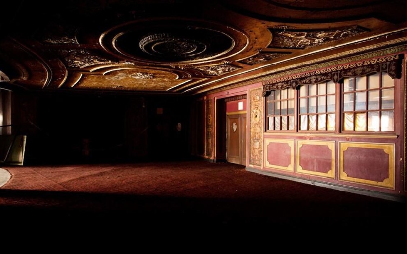 Tres de los cines abandonados más grandiosos de Nueva York Tres de los cines abandonados más grandiosos de Nueva York