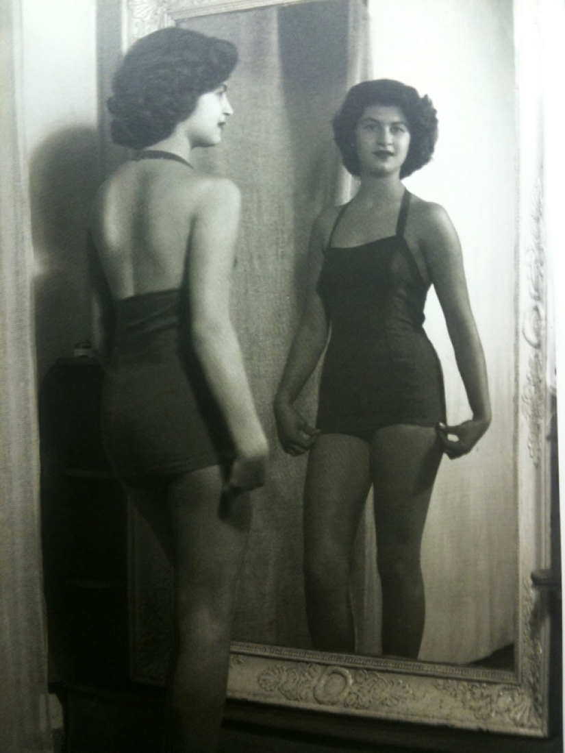 Turkey's first female photographer and her extravagant models