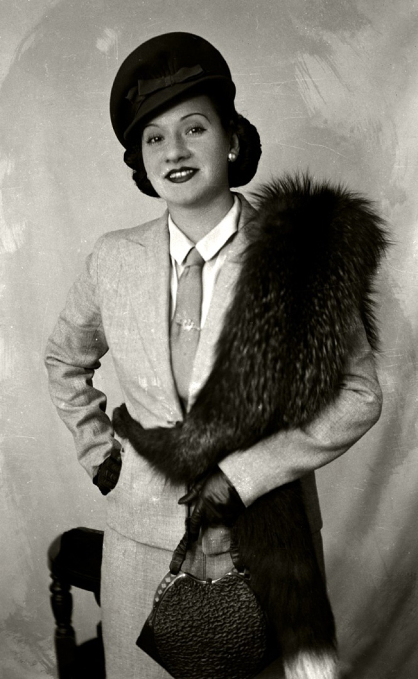 Turkey's first female photographer and her extravagant models