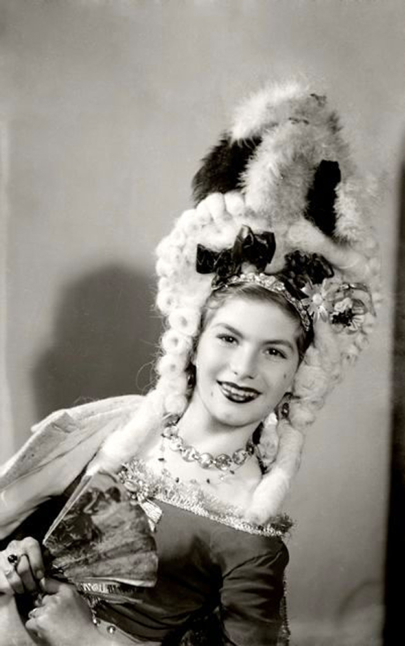 Turkey's first female photographer and her extravagant models