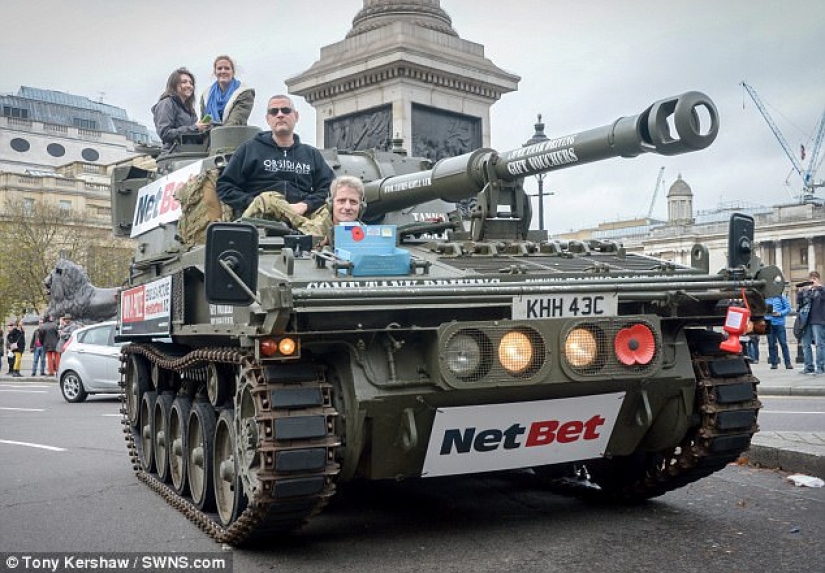 Un coleccionista británico compró un tanque soviético y encontró lingotes de oro en él Un coleccionista británico compró un tanque soviético y encontró lingotes de oro en él
